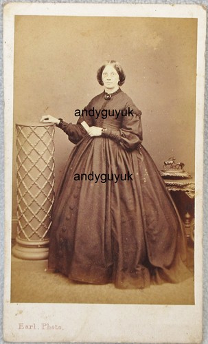 Cdv lady with - cdv, earl