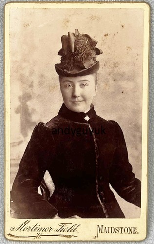 Cdv lady bonnet hat - lady,