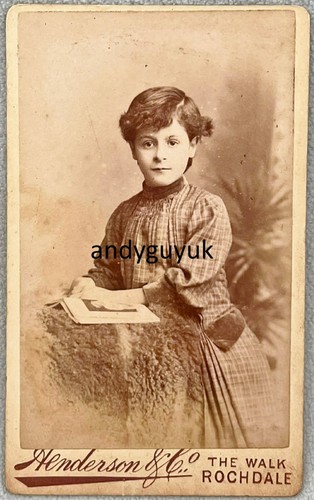 Cdv girl short - girl, style